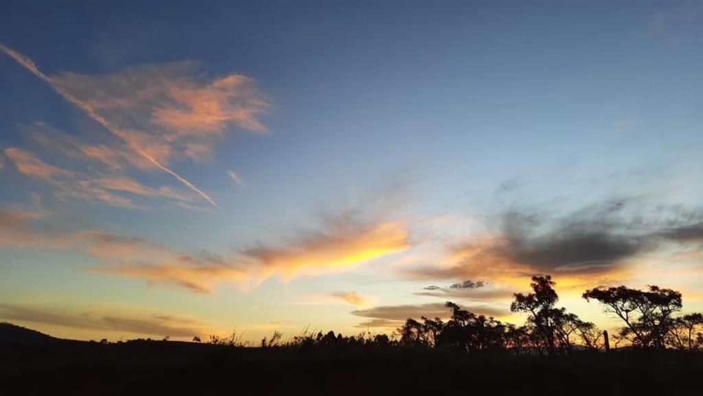 Pousada Por Do Sol كونها المظهر الخارجي الصورة